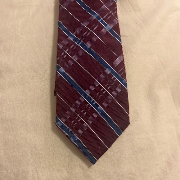 Tommy Hilfiger tie - Picture 1 of 2